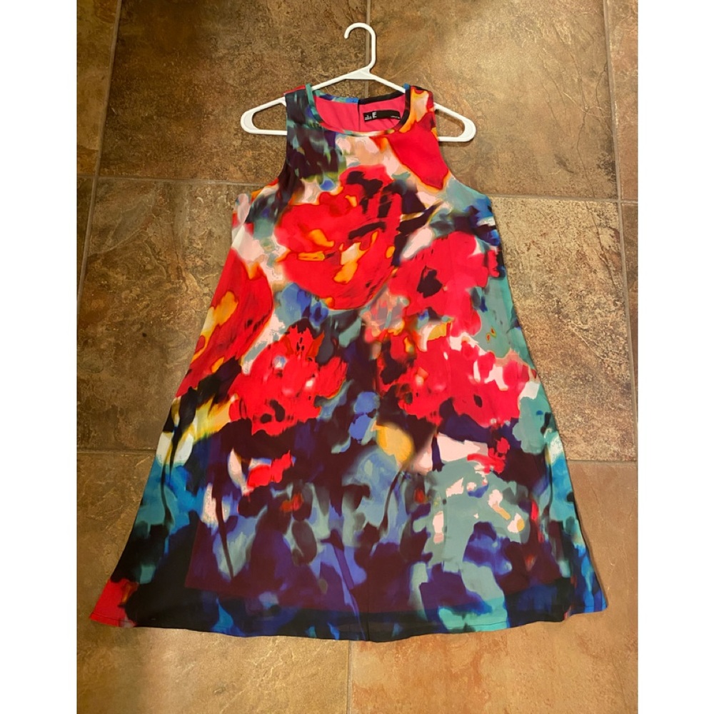 🌺 super cute colorful dress, worn once like new condition